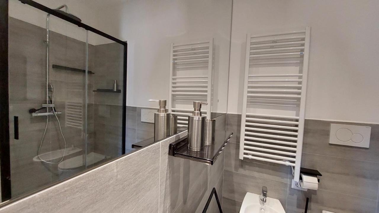 Dimora San Bartolomeo - Design, Panoramic View & Culture Apartman Róma Kültér fotó